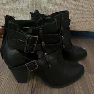 Women’s Black Buckle Bootie Size 8